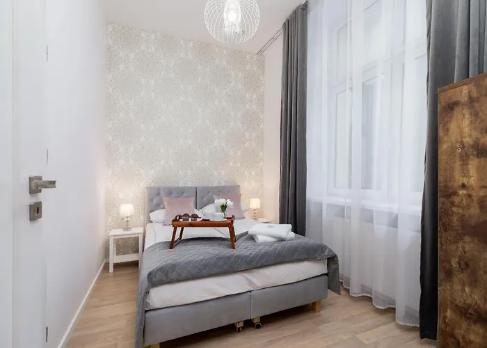 Beautiful Apartments Kraków by Renters